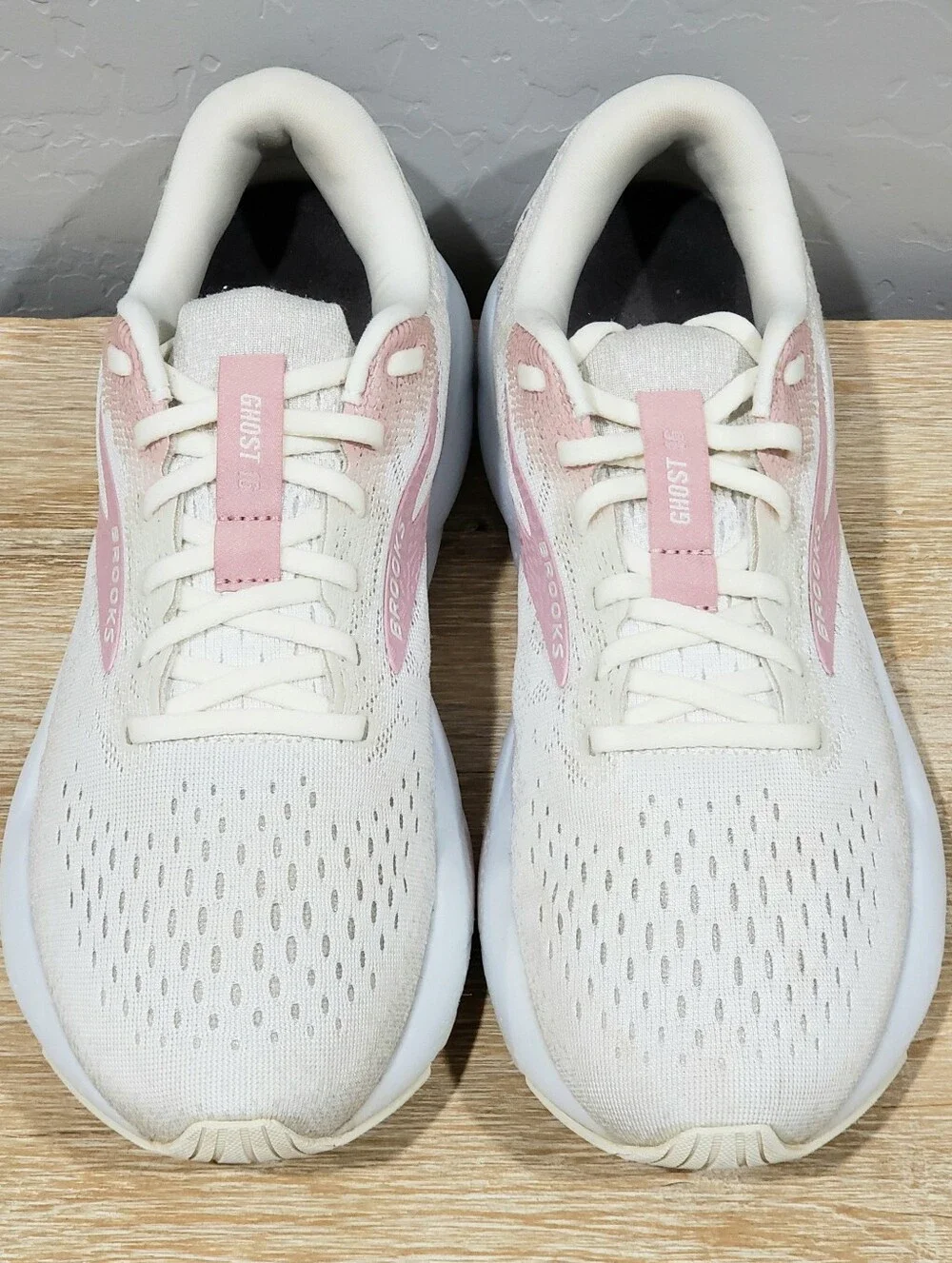 Brooks women ghost
